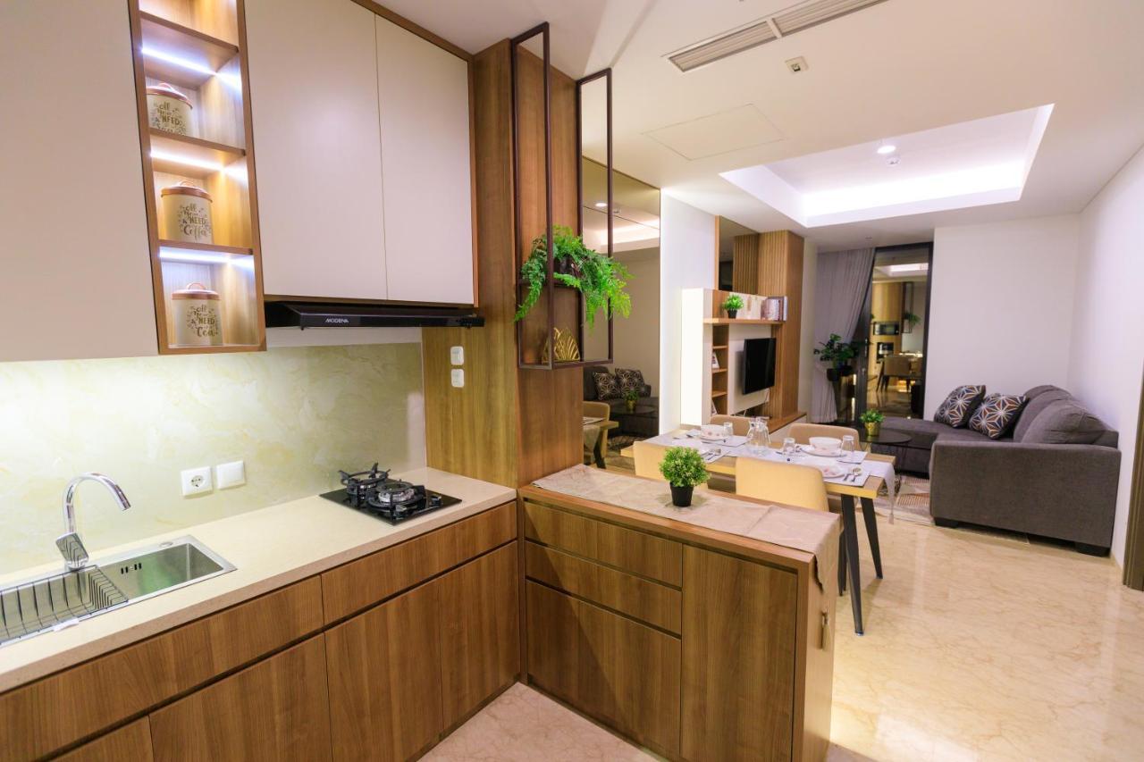 Calma 31 Apartment Makassar Bagian luar foto