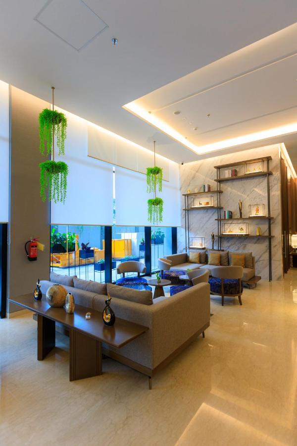 Calma 31 Apartment Makassar Bagian luar foto